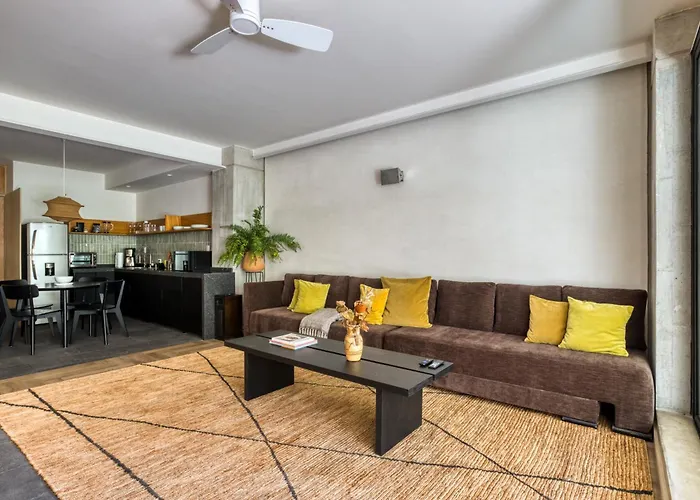 Apartment Owa Wellness Center *